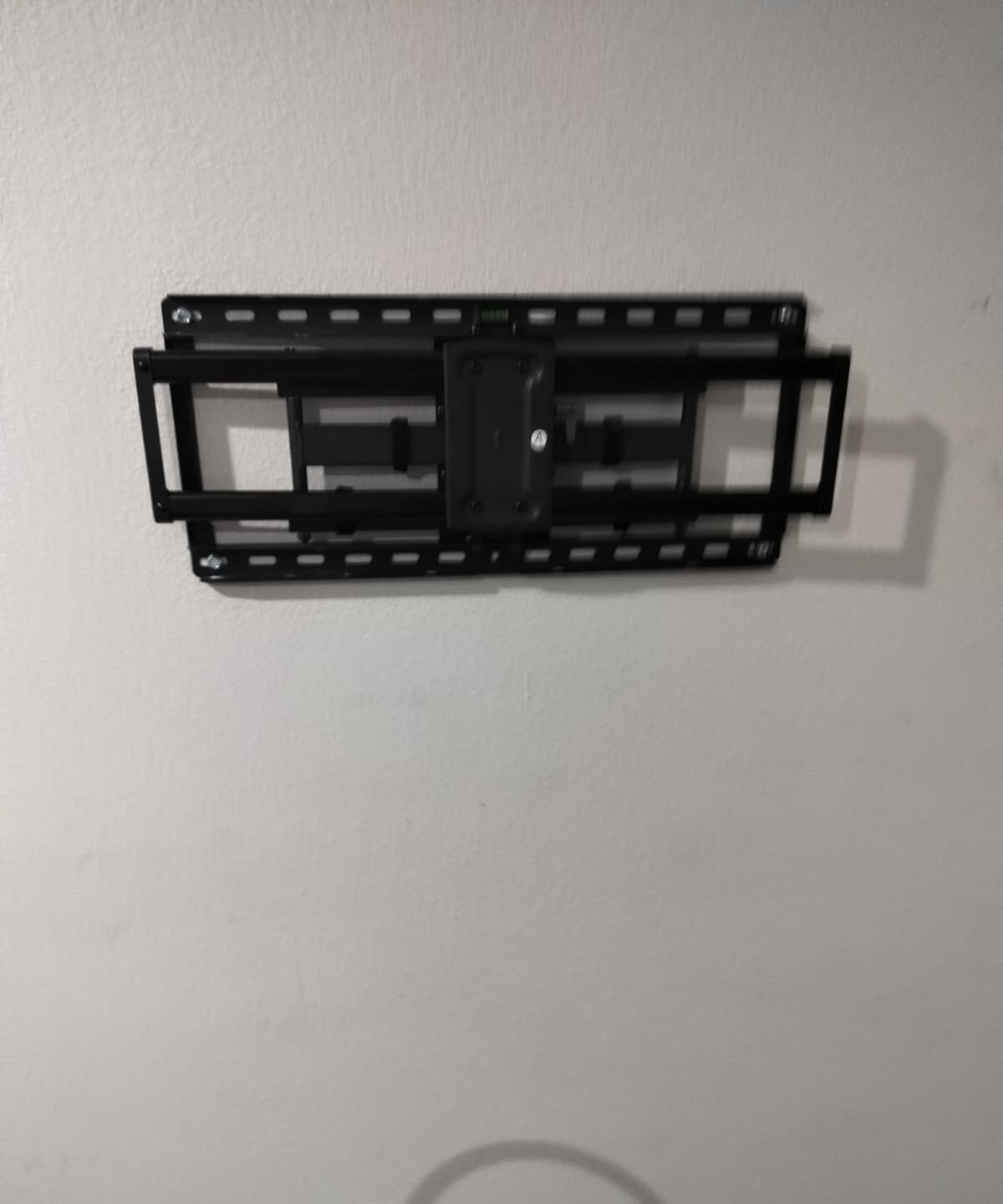 Mounting & Installations